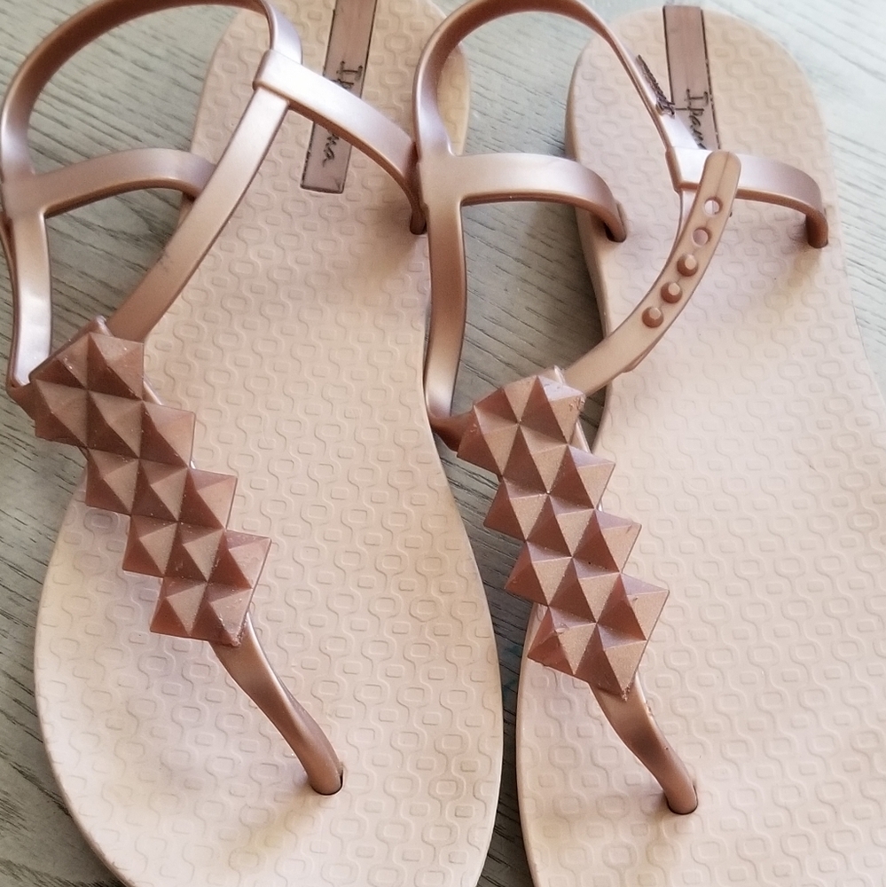 Ipanema rubber sandals